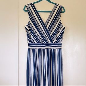 Apt9 Striped Jumpsuit w Pockets sz L